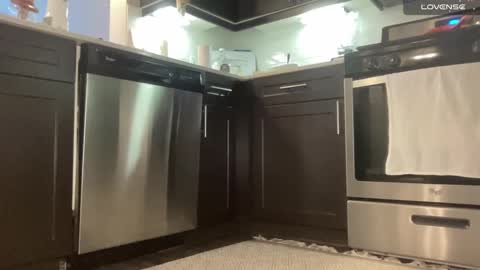 Ava . Support my channel by using my affiliate link to make your account  Thanks  online show from 03-01-25, 04:54