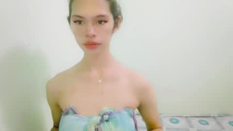 Snapshot of avacadaxcx chatting on 09-15-25, 12:27 avacadaxcx online show from 09-15-25, 12:27