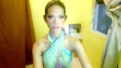 Snapshot of avacadaxcx chatting on 10-30-25, 01:01 avacadaxcx online show from 10-30-25, 01:01