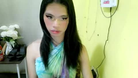 Snapshot of avacadaxcx chatting on 11-08-25, 01:06 avacadaxcx online show from 11-08-25, 01:06