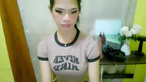 Snapshot of avacadaxcx chatting on 11-26-25, 10:11 avacadaxcx online show from 11-26-25, 10:11