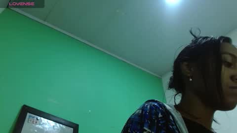 Snapshot of avalericherrymar chatting on 05-17-26, 02:31 avaleri cherry online show from 05-17-26, 02:31