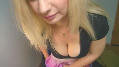 Eira online show from 05-21-26, 02:24