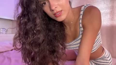 Snapshot of avamonroee chatting on 07-29-26, 02:21 Ava Monroe online show from 07-29-26, 02:21