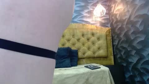 Snapshot of avanahomi chatting on 09-17-25, 02:57 avanahomi online show from 09-17-25, 02:57