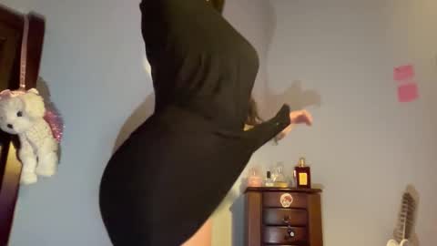 Snapshot of avangelinefunn99 chatting on 10-25-25, 06:43 avangelinefunn99 online show from 10-25-25, 06:43