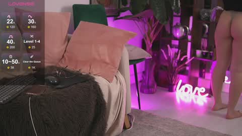 AvaReed online show from 01-12-25, 01:58