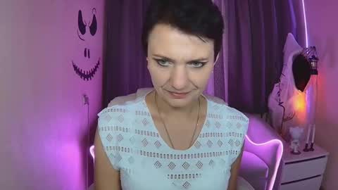 avasaturnian online show from 10-26-25, 01:28