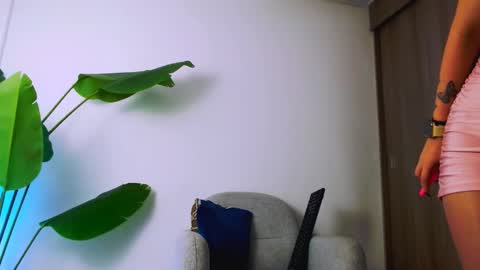 Snapshot of aveline_nuit chatting on 03-05-26, 08:16 Hi im aqua is nice with me online show from 03-05-26, 08:16