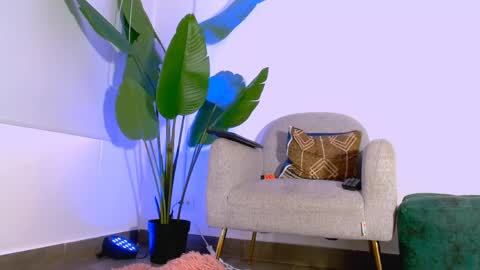 Snapshot of aveline_nuit chatting on 06-02-26, 07:16 Hi im aqua is nice with me online show from 06-02-26, 07:16