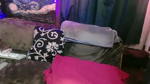 raven blue online show from 09-11-25, 04:23