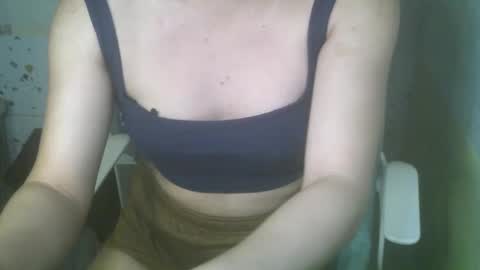 Snapshot of averageuncut1 chatting on 02-05-25, 03:23 Rhian online show from 02-05-25, 03:23