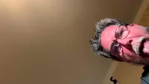 Snapshot of avgtl chatting on 11-01-25, 12:01 Avgtl online show from 11-01-25, 12:01