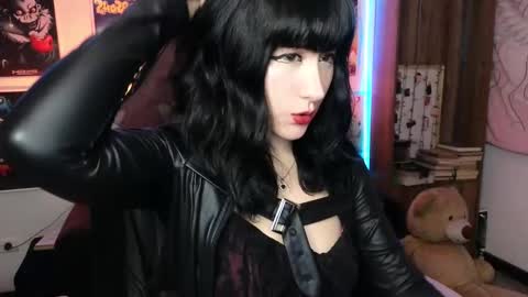 Snapshot of avi_frost chatting on 02-09-25, 11:14 Saraaaa independent model 3 online show from 02-09-25, 11:14