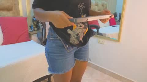 AVIS  online show from 03-15-26, 07:09