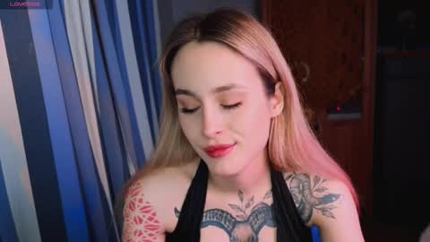 Aviva online show from 11-21-25, 05:22