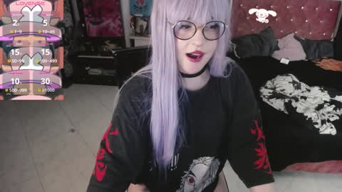 Abril online show from 12-16-24, 01:42