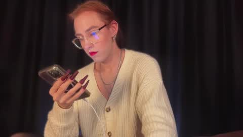 avril_pearly_ online show from 02-09-25, 11:15