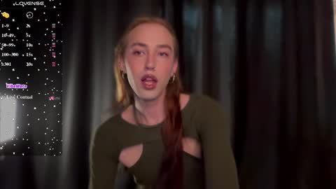 avril_pearly_ online show from 05-04-26, 11:06