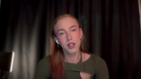avril_pearly_ online show from 05-11-26, 11:05