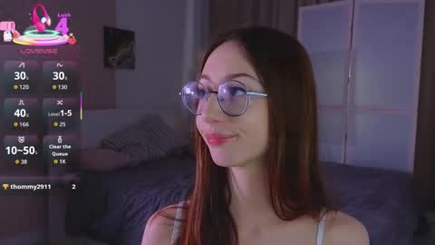 Avril online show from 10-18-25, 10:32