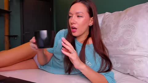 Awgustina online show from 02-02-25, 10:24