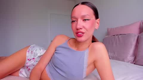 Awgustina online show from 07-02-26, 07:58
