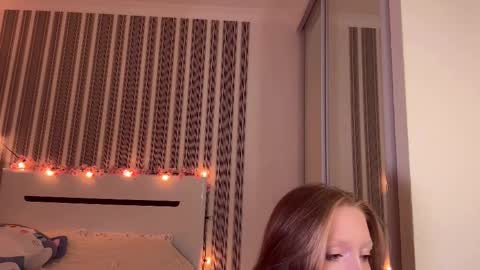 Aurora online show from 11-17-25, 03:51