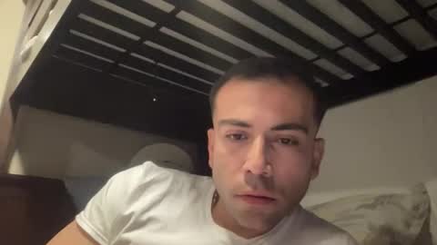 Snapshot of axel101101 chatting on 04-04-26, 06:22 Axel Palacios online show from 04-04-26, 06:22