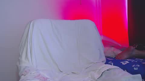 Independiente Model online show from 10-28-25, 08:44