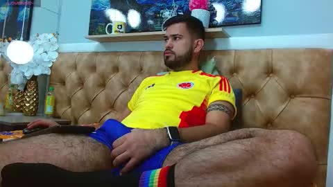 Axel online show from 01-15-26, 06:29