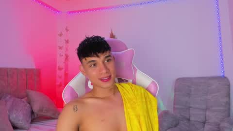 Snapshot of axel_cody_ chatting on 05-05-26, 02:30 AXEL online show from 05-05-26, 02:30