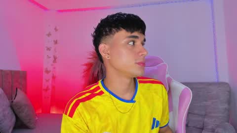 Snapshot of axel_cody_ chatting on 05-26-26, 11:17 AXEL online show from 05-26-26, 11:17