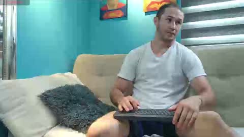 Axel Fairchaild online show from 10-21-25, 02:07