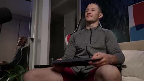 Axel Fairchaild online show from 11-16-25, 12:44