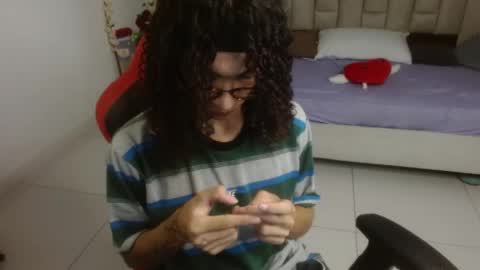 Axel online show from 05-13-26, 12:41