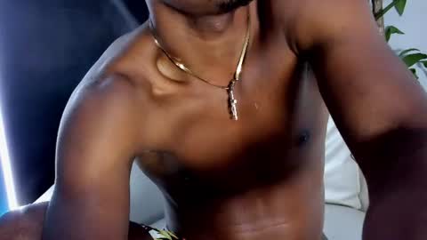 axel_hunter1 online show from 06-22-26, 09:23