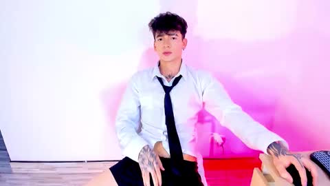 Axel online show from 01-15-26, 04:17