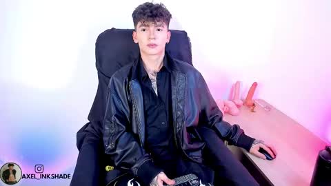 Axel online show from 02-28-26, 01:28