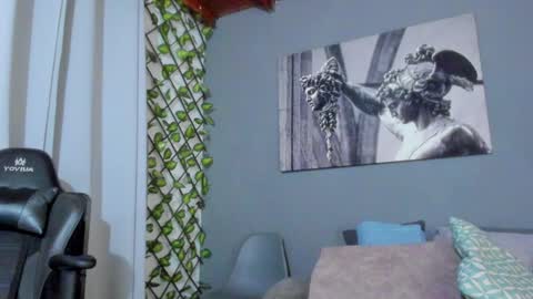 Snapshot of axel_owen chatting on 12-03-24, 01:08 Axel online show from 12-03-24, 01:08