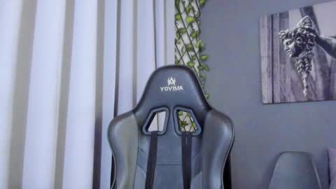 Snapshot of axel_owen chatting on 12-23-24, 09:51 Axel online show from 12-23-24, 09:51