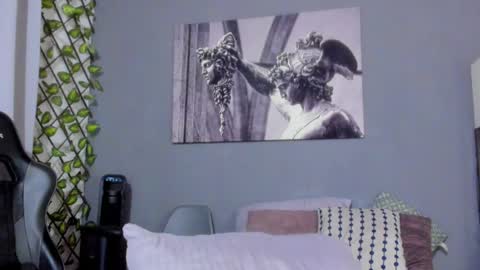 Snapshot of axel_owen chatting on 01-08-25, 03:19 Axel online show from 01-08-25, 03:19