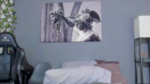 Snapshot of axel_owen chatting on 01-13-25, 02:18 Axel online show from 01-13-25, 02:18