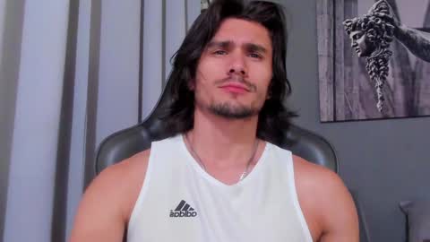 Snapshot of axel_owen chatting on 01-24-25, 09:26 Axel online show from 01-24-25, 09:26