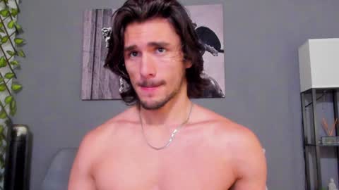 Snapshot of axel_owen chatting on 01-25-25, 09:57 Axel online show from 01-25-25, 09:57