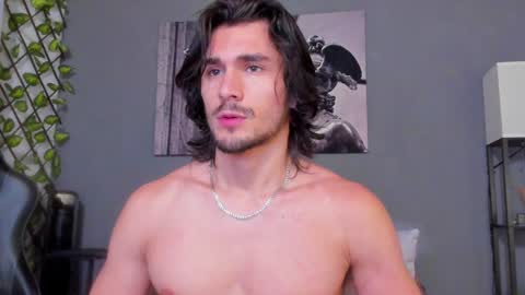 Snapshot of axel_owen chatting on 01-27-25, 12:22 Axel online show from 01-27-25, 12:22