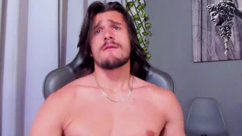 Snapshot of axel_owen chatting on 02-17-25, 08:58 Axel online show from 02-17-25, 08:58