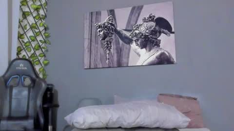 Snapshot of axel_owen chatting on 02-22-25, 06:06 Axel online show from 02-22-25, 06:06