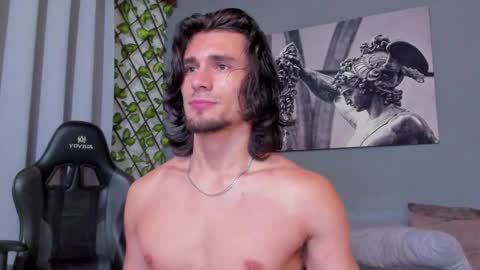 Snapshot of axel_owen chatting on 03-02-25, 05:54 Axel online show from 03-02-25, 05:54