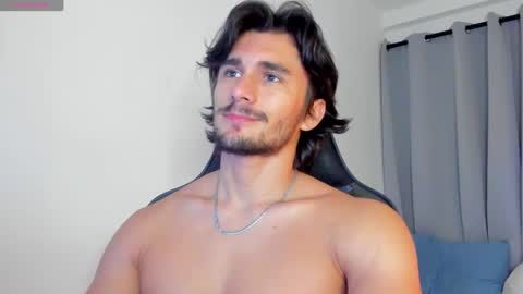 Snapshot of axel_owen chatting on 09-17-25, 12:45 Axel online show from 09-17-25, 12:45